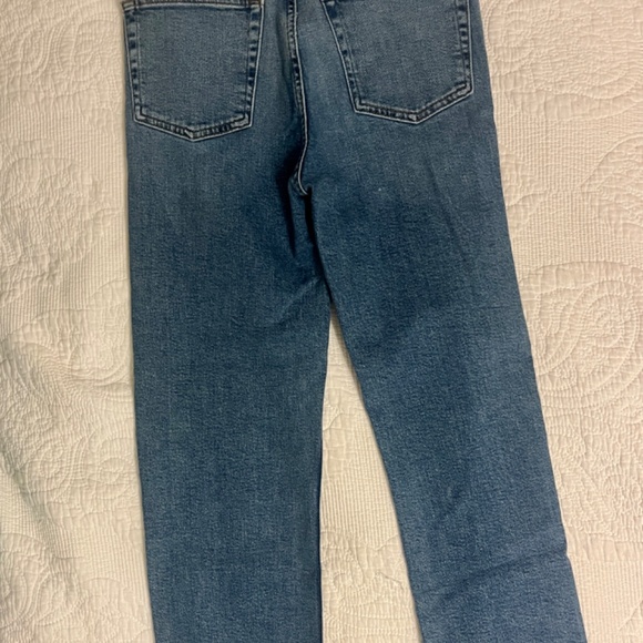 Re/Done 70’s Ultr High Rise Stove Pipe Jeans - Picture 4 of 8